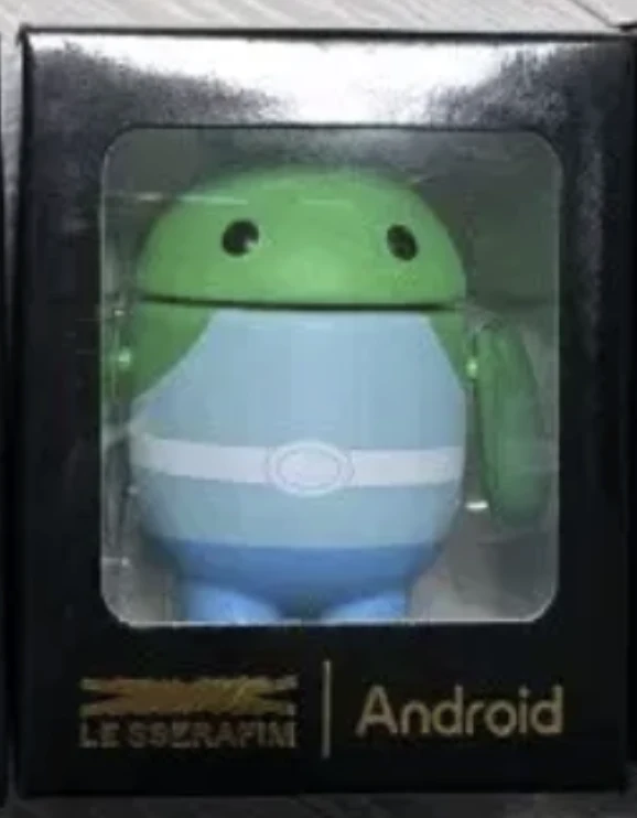 LE SSERAFIM - Kazuha Android Mini Collectible